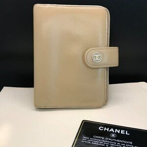CHANEL Vintage Agenda Planner - Beige Tan Grained Calfskin Leather / Gold Hdwr